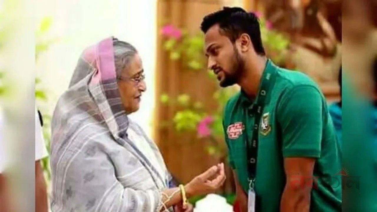 সাকিব আল হাসানের বাড়িতে ভাঙচুর, গেটে আগুন
