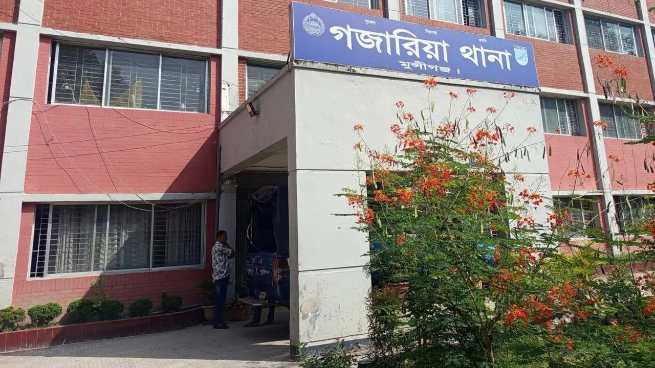 গজারিয়ায় সশস্ত্র দলের ডাকাতি, ১৫ লাখ টাকার মালামাল লুট