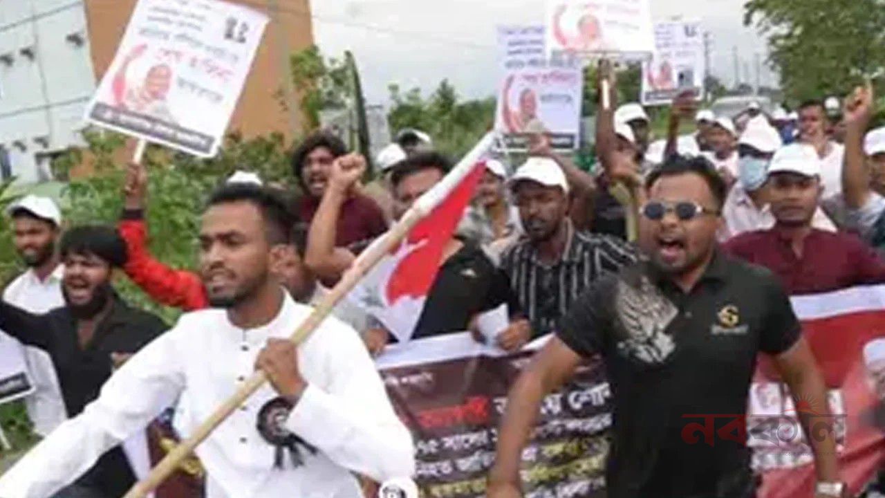 বিশ্বম্ভরপুরে ছাত্রলীগের মিছিল, আইনি ব্যবস্থা নেওয়ার কথা পুলিশের