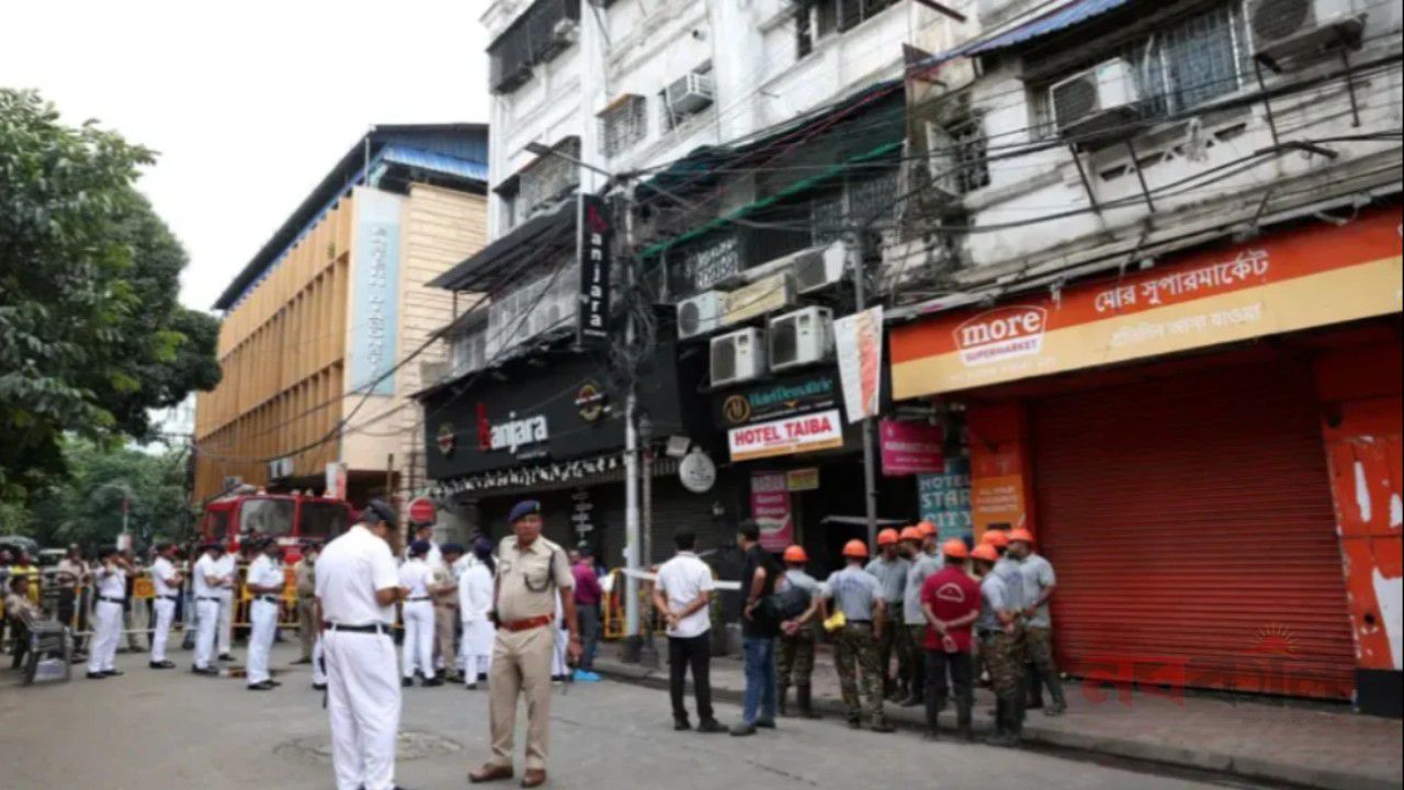 কলকাতার হোটেলপাড়ায় আগুন: বাংলাদেশি পর্যটকদের মধ্যে আতঙ্ক