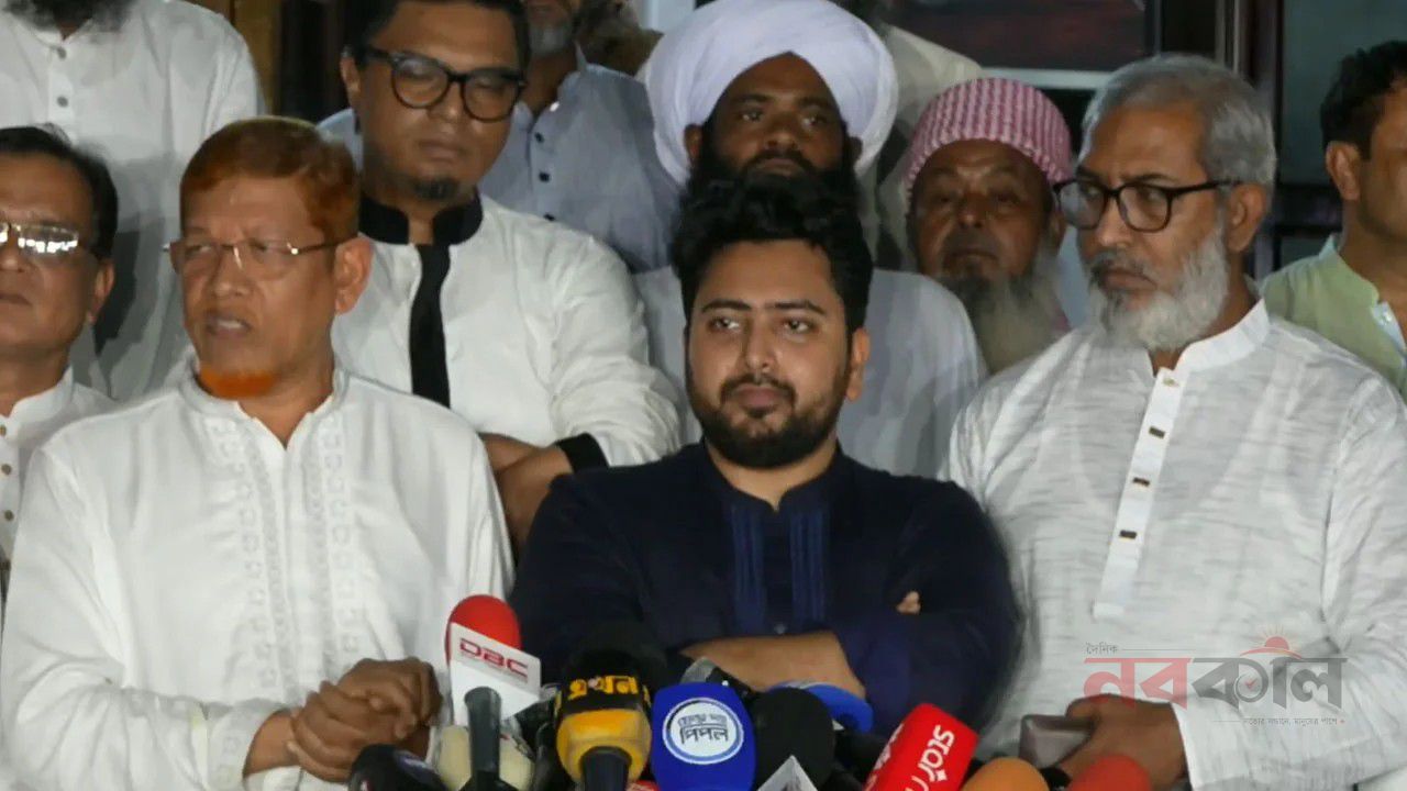 গণভোটের রায় বাস্তবায়নে ৫ সেপ্টেম্বর থেকে লংমার্চ: নাহিদ ইসলাম