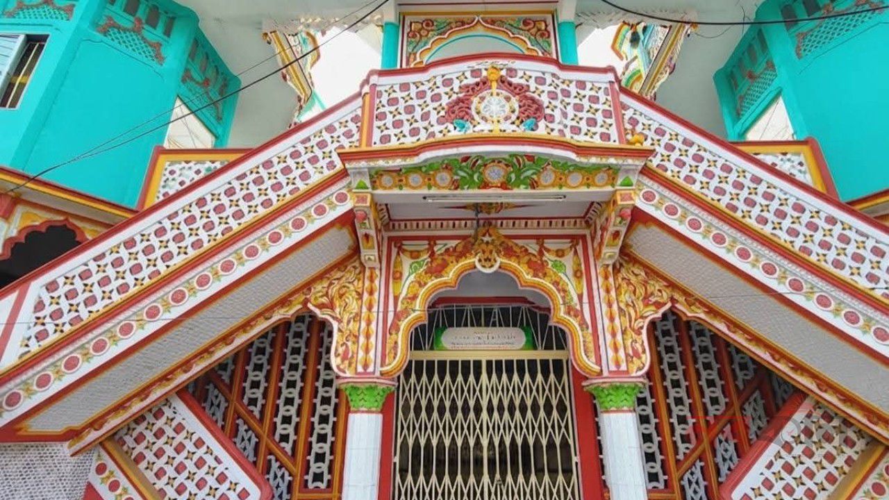 ১৫৫ বছরের পুরোনো চন্দনপুরা মসজিদ, স্থাপত্যের বৈচিত্র্যে আজও অনন্য