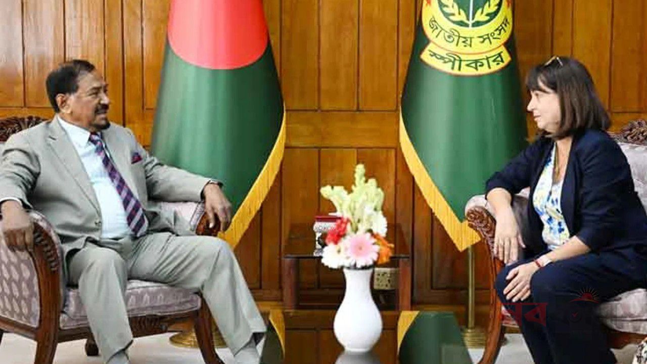 বাংলাদেশের জনগণ ঐতিহাসিকভাবে গণতন্ত্রকামী: স্পিকার