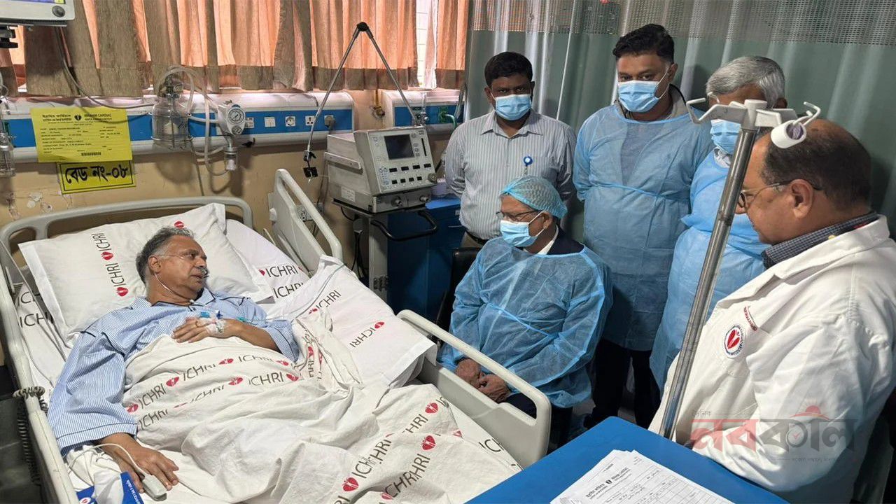 হাসপাতালে টুকুকে দেখতে গেলেন রাষ্ট্রপতি মির্জা ফখরুল