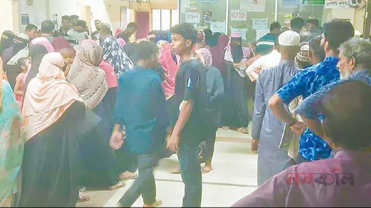 সীতাকুণ্ড স্বাস্থ্য কমপ্লেক্সে ১১৯ পদের ৩০টি শূন্য, সেবায় ভোগান্তি